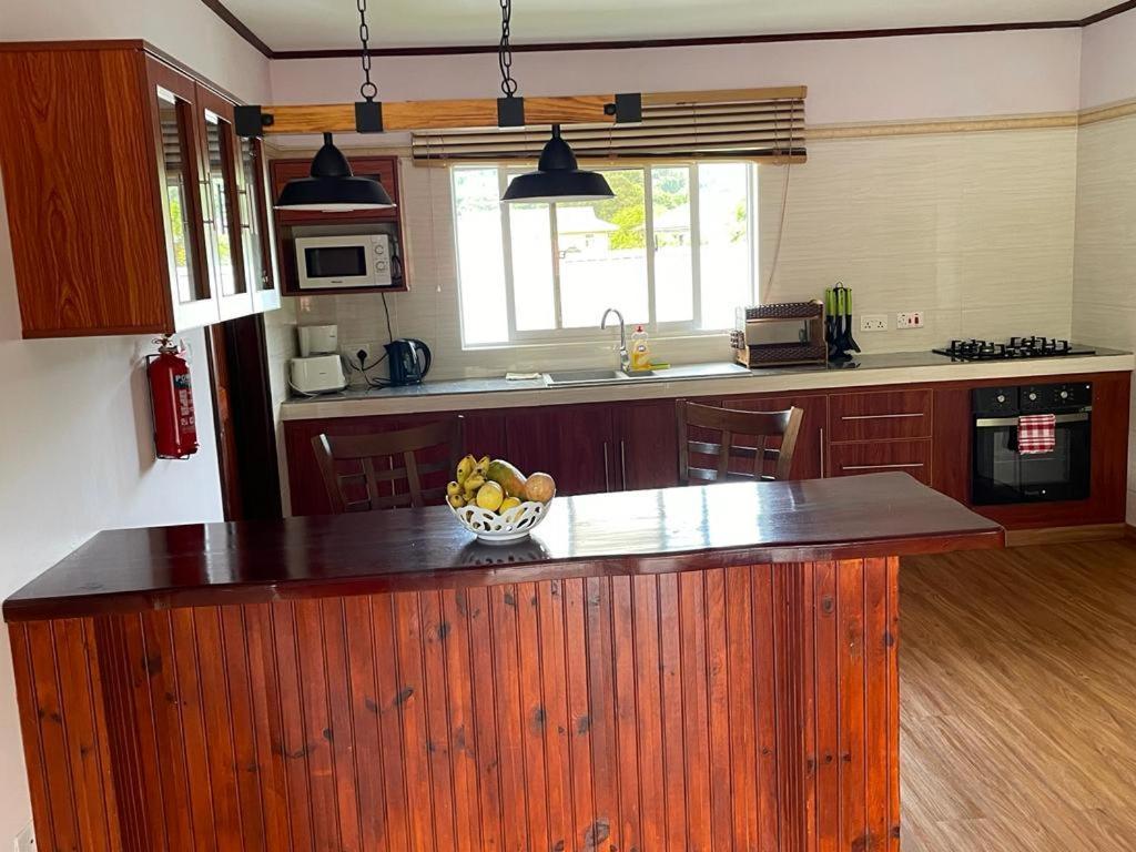 Mokara Holiday Apartment Anse Royale Dış mekan fotoğraf