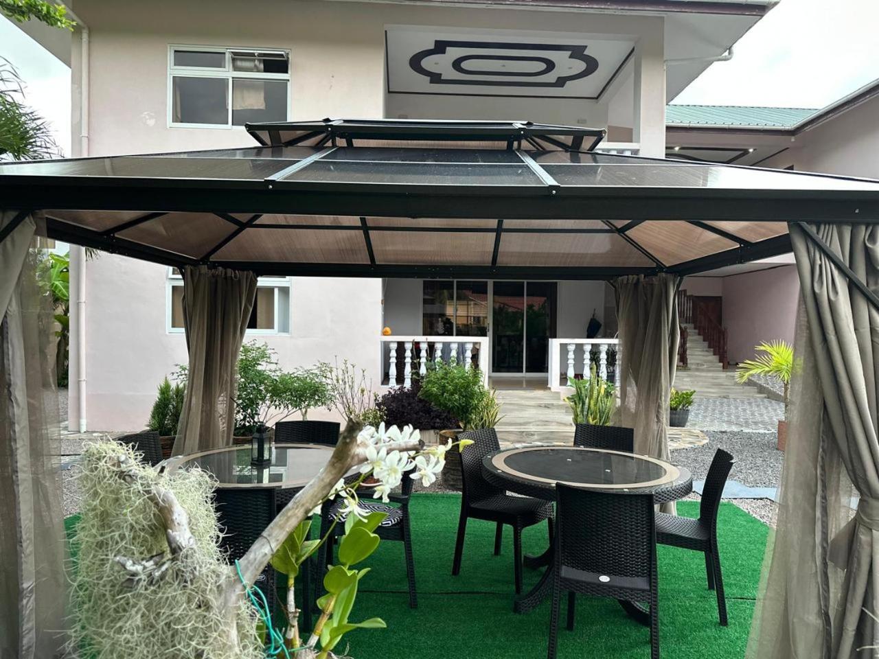 Mokara Holiday Apartment Anse Royale Dış mekan fotoğraf